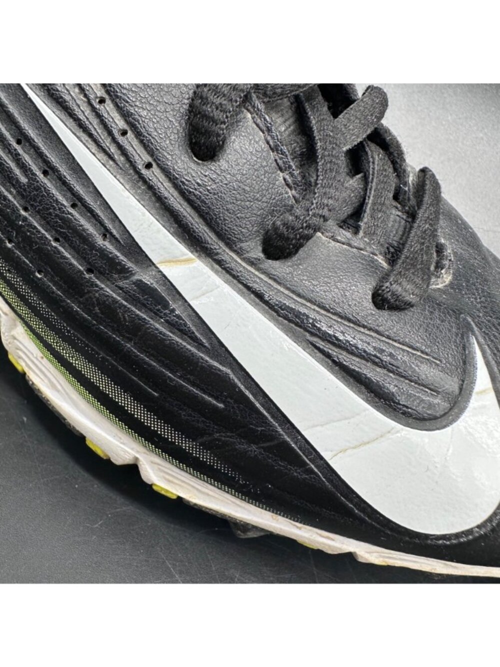 Nike Vapor Baseball Cleats Black Neon Yellow Size 5Y Youth Sports Turf Shoes - Picture 10 of 14